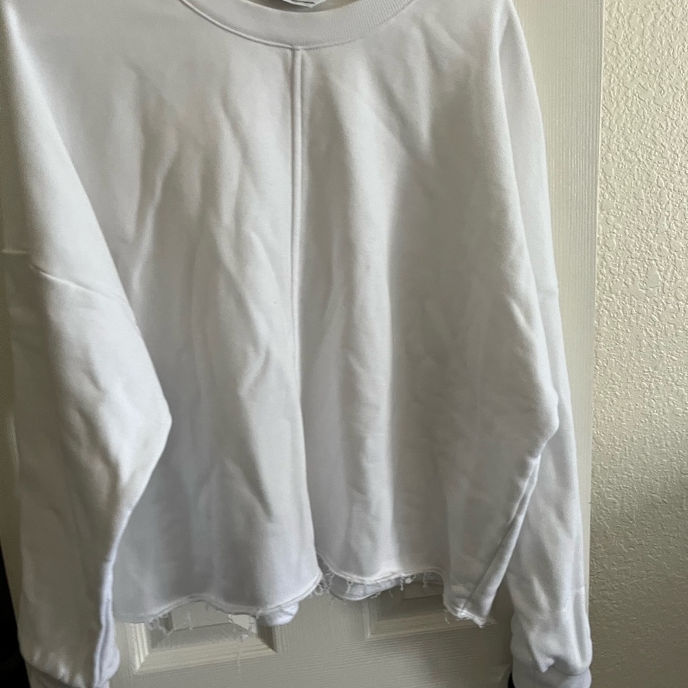 White cropped sweatshirt